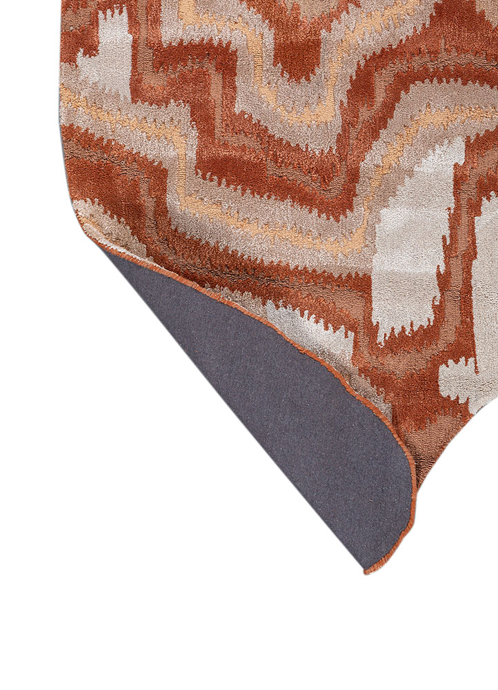 mythos red and orange wool and viscose Hand Tufted Rug - Perspective