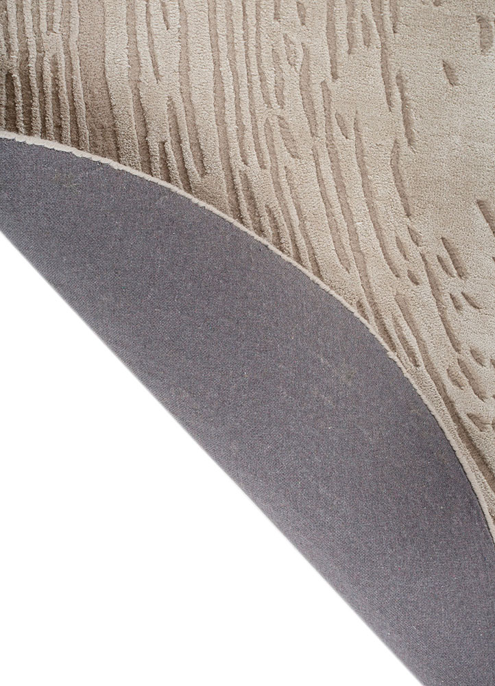 lucid ivory wool and viscose Hand Tufted Rug - Perspective