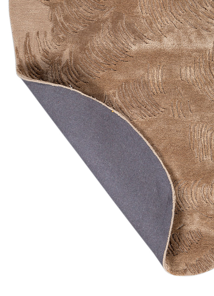 aprezo beige and brown wool and viscose Hand Tufted Rug - Perspective