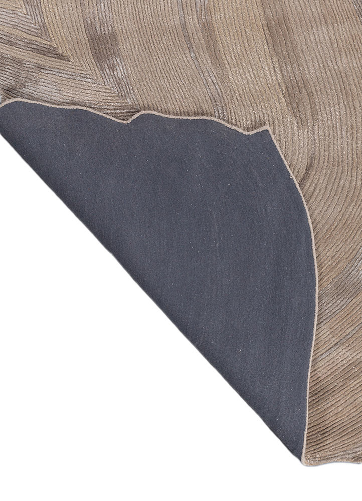 lucid beige and brown wool and viscose Hand Tufted Rug - Perspective lucid beige and brown wool and viscose Hand Tufted Rug - Perspective