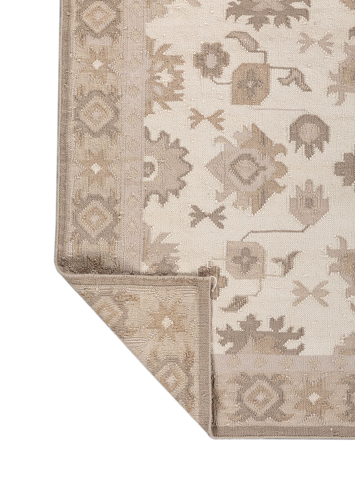 bedouin ivory wool Flat Weaves Rug - Perspective