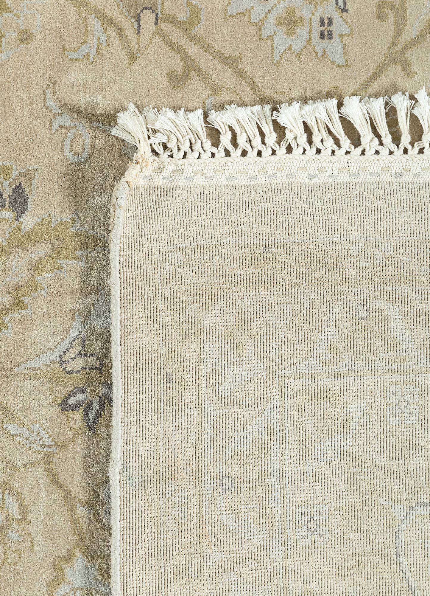 gulmarg ivory silk Hand Knotted Rug - Perspective gulmarg ivory silk Hand Knotted Rug - Perspective