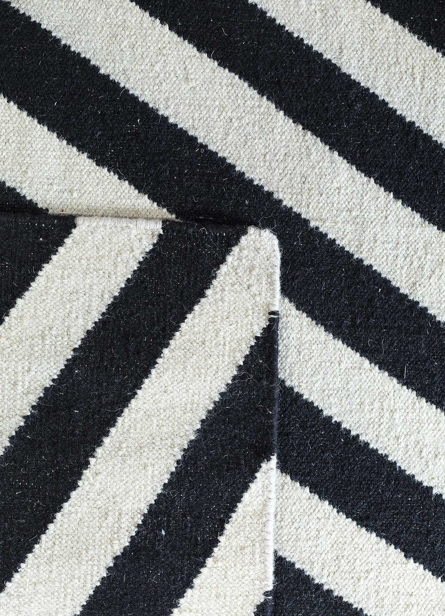 indusbar grey and black wool Flat Weaves Rug - Perspective