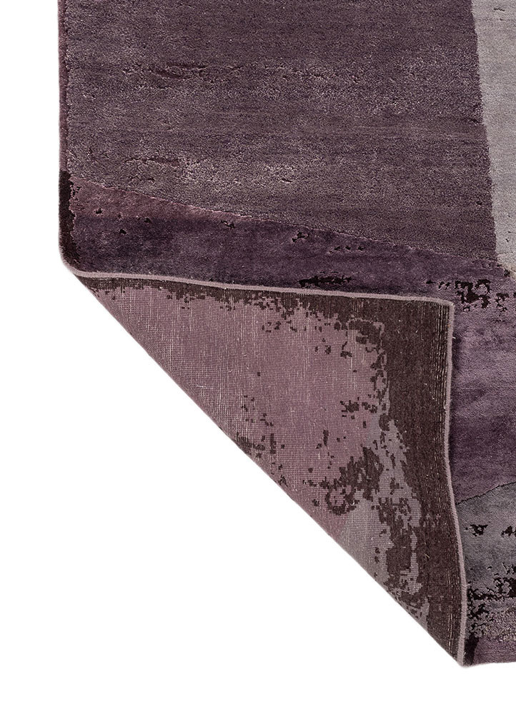 aakar by kavi red and orange wool and bamboo silk Hand Knotted Rug - Perspective aakar by kavi red and orange wool and bamboo silk Hand Knotted Rug - Perspective