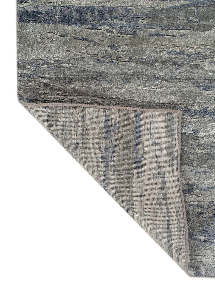 aprezo grey and black wool and bamboo silk Hand Knotted Rug - Perspective aprezo grey and black wool and bamboo silk Hand Knotted Rug - Perspective