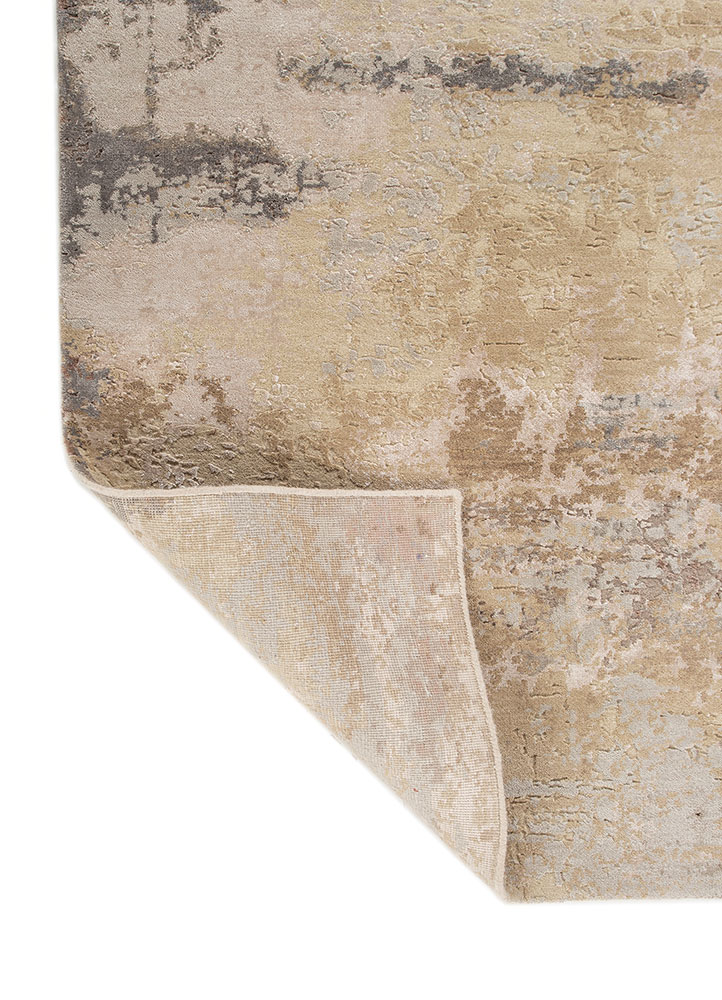 tattvam ivory wool and bamboo silk Hand Knotted Rug - Perspective