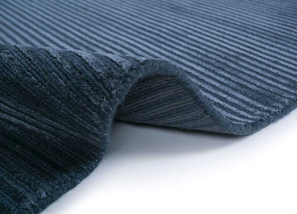 basis blue wool and viscose Hand Loom Rug - Perspective