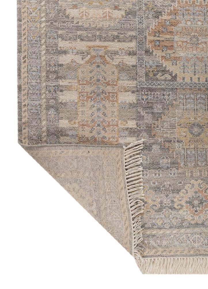savana grey and black wool Hand Knotted Rug - Perspective savana grey and black wool Hand Knotted Rug - Perspective