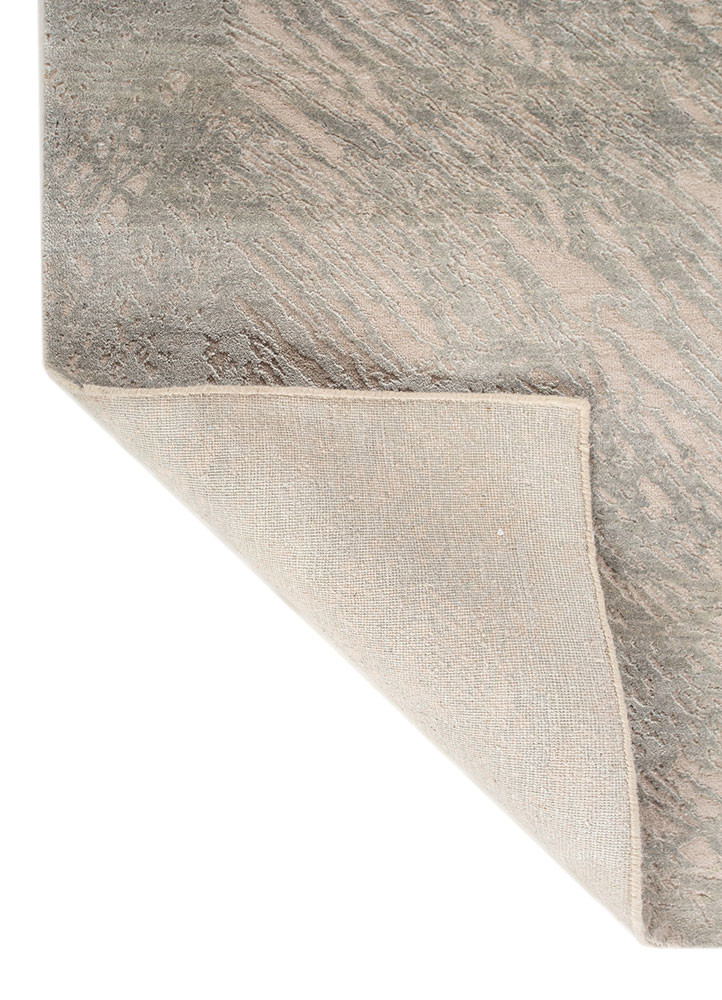 free verse by kavi ivory wool and silk Hand Knotted Rug - Perspective free verse by kavi ivory wool and silk Hand Knotted Rug - Perspective
