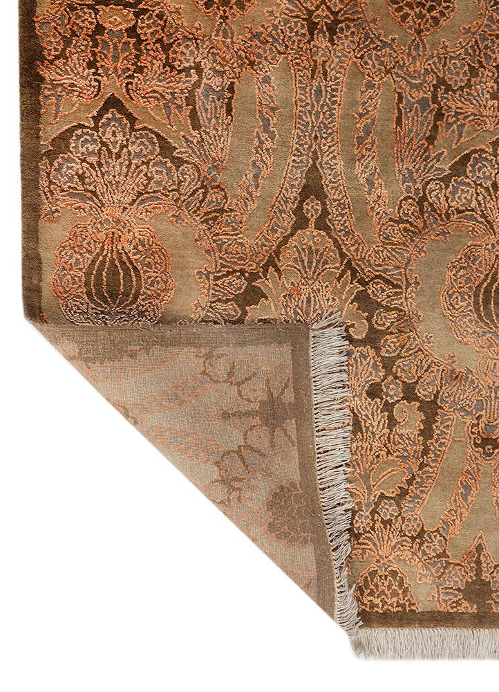 aurora gold wool and silk Hand Knotted Rug - Perspective