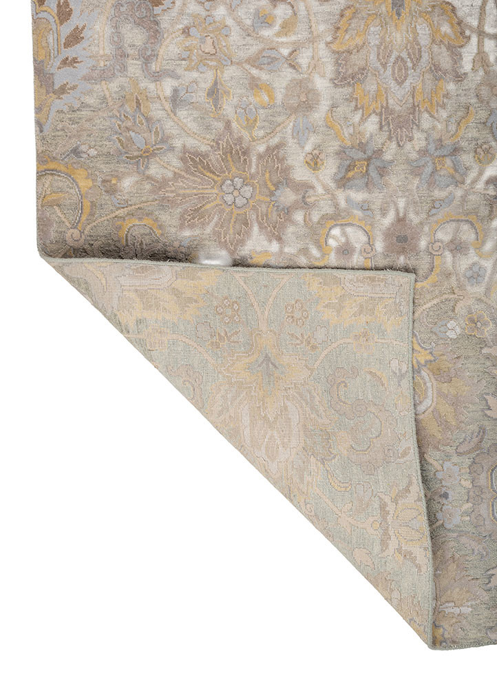 far east green wool and silk Hand Knotted Rug - Perspective far east green wool and silk Hand Knotted Rug - Perspective