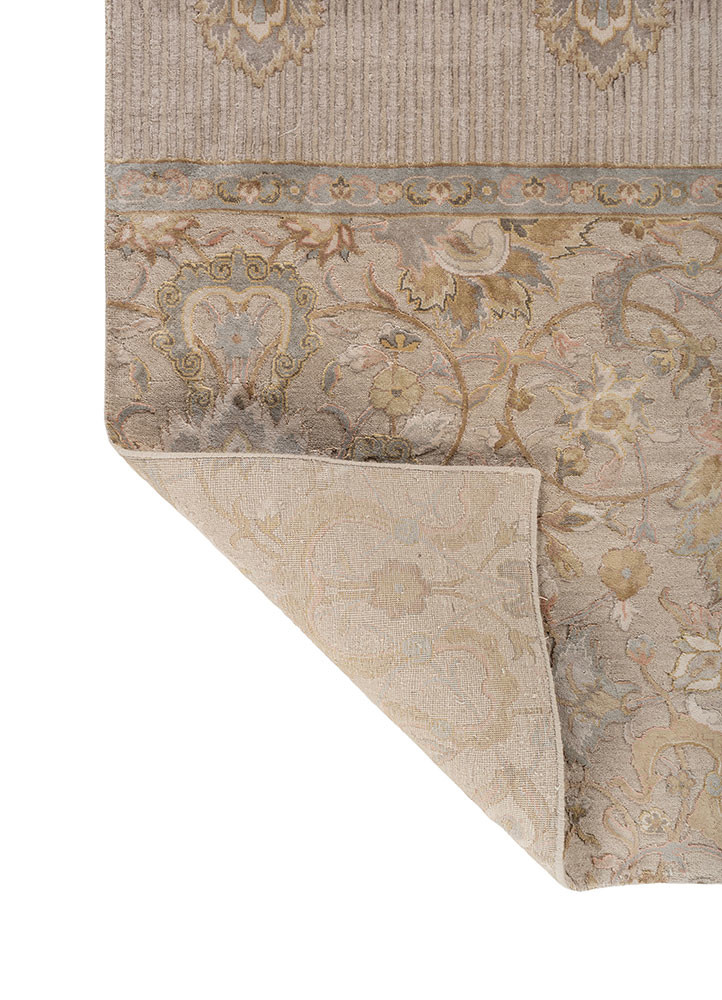 far east ivory wool and silk Hand Knotted Rug - Perspective far east ivory wool and silk Hand Knotted Rug - Perspective