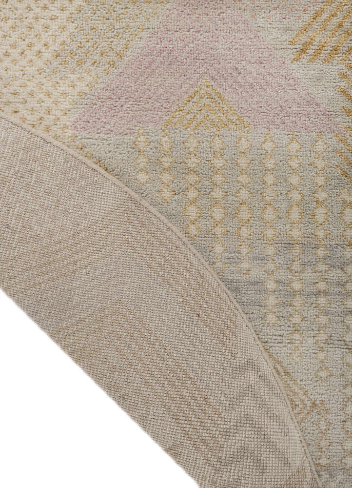 manchaha ivory wool Hand Knotted Rug - Perspective manchaha ivory wool Hand Knotted Rug - Perspective