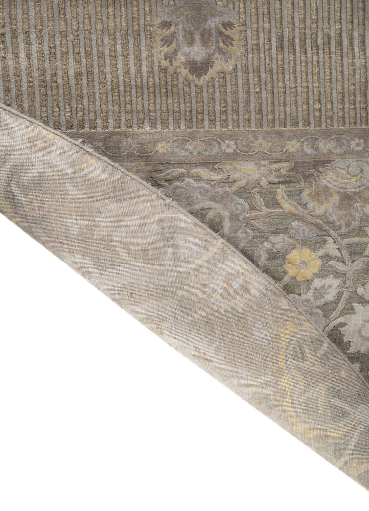 far east green wool and silk Hand Knotted Rug - Perspective far east green wool and silk Hand Knotted Rug - Perspective