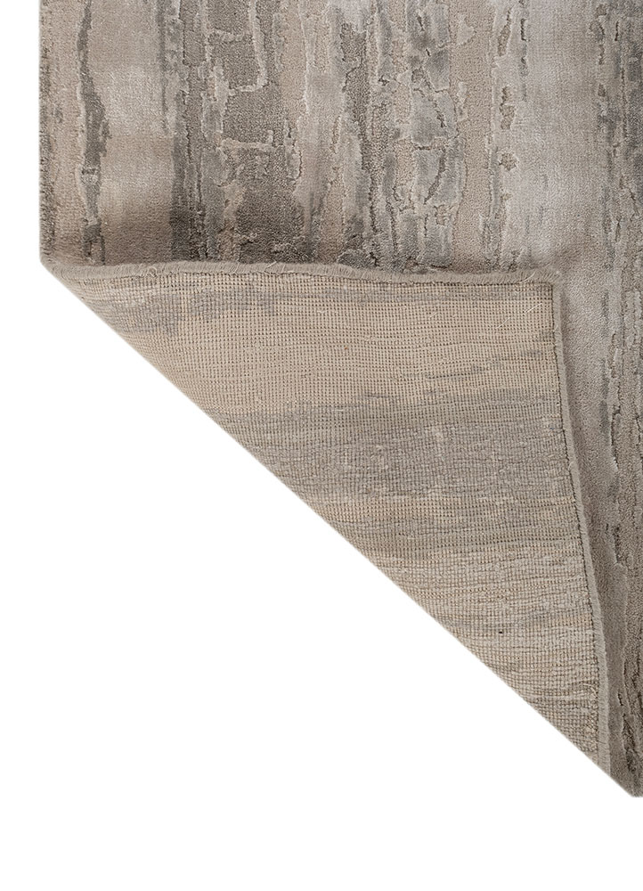 aprezo grey and black wool and bamboo silk Hand Knotted Rug - Perspective aprezo grey and black wool and bamboo silk Hand Knotted Rug - Perspective