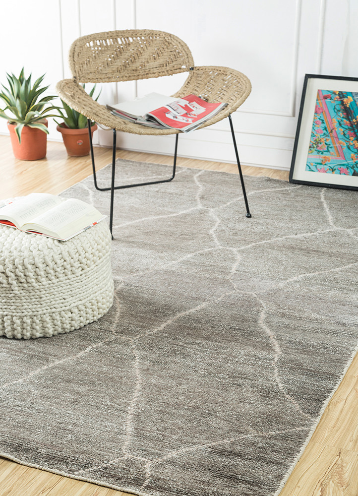 indusbar grey and black viscose hand loom Rug - RoomScene indusbar grey and black viscose hand loom Rug - RoomScene