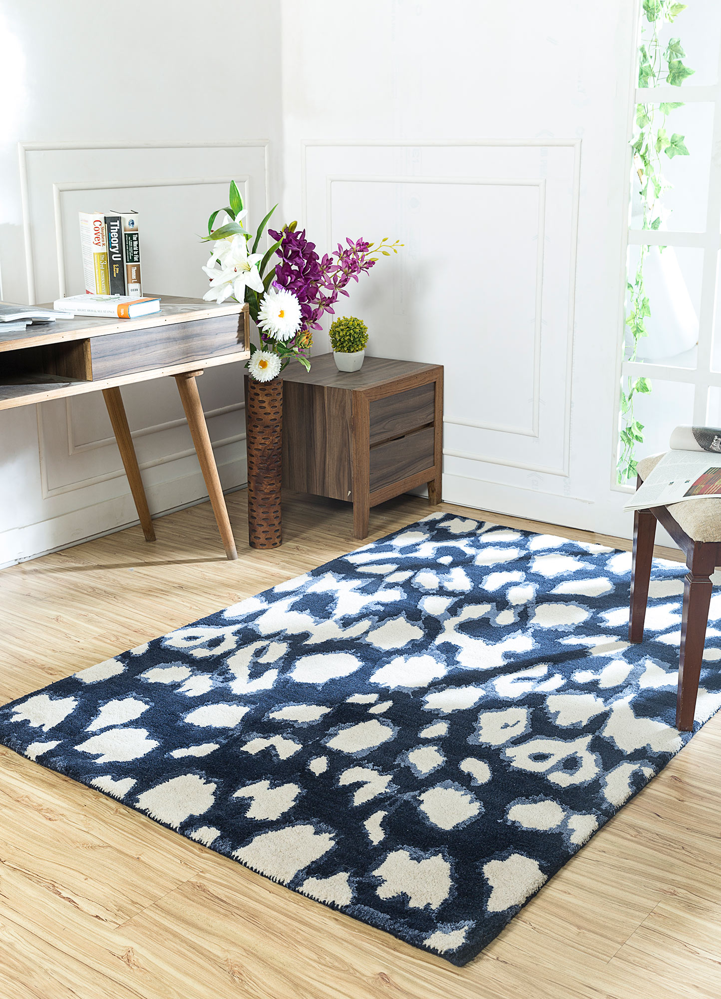 roar ivory wool and viscose Hand Tufted Rug - RoomScene